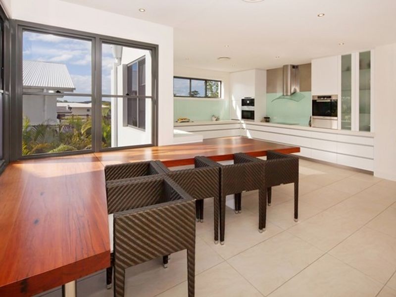 Hope Island QLD 4212