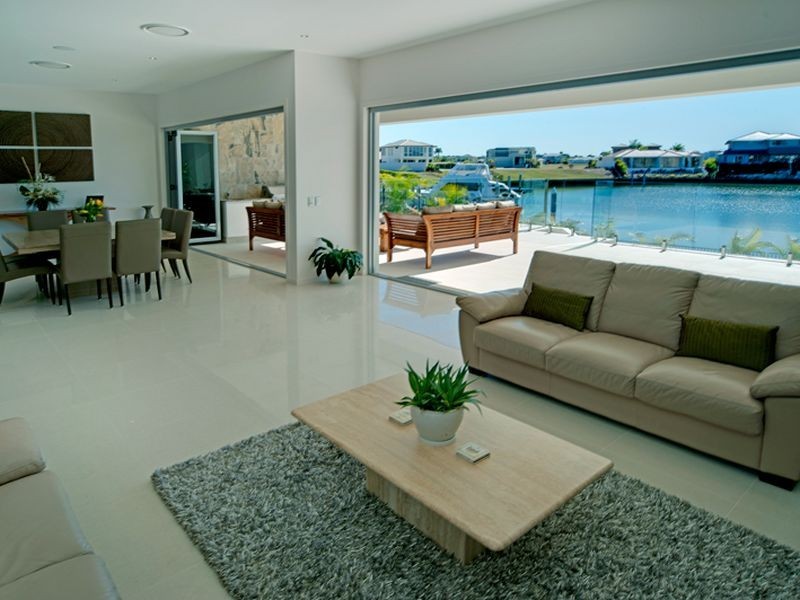 Hope Island QLD 4212