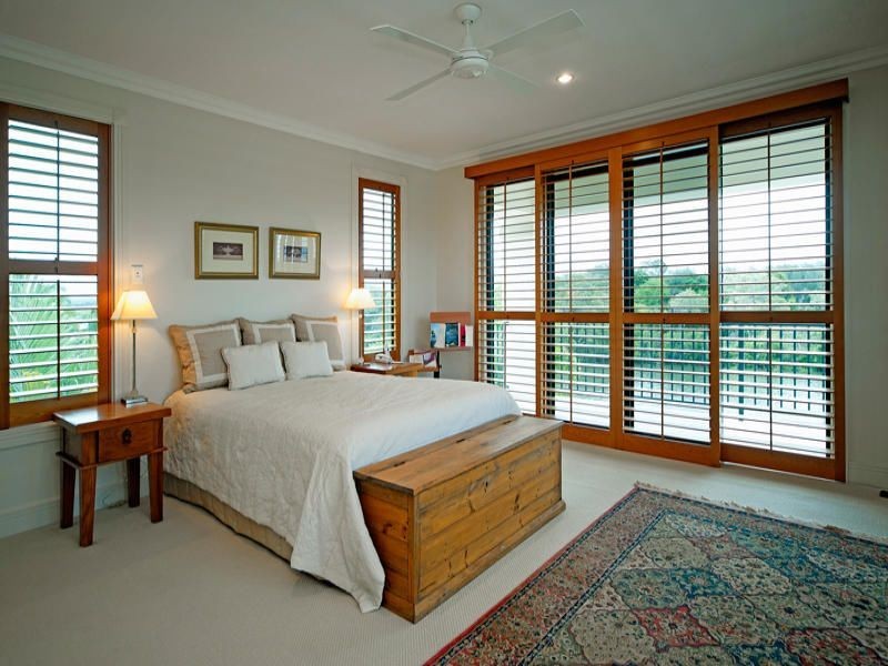 2344 Cresbrook Drive, Hope Island QLD 4212