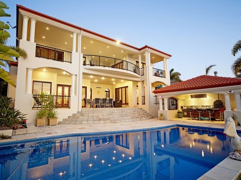 3121 Riverleigh Drive, Hope Island QLD 4212