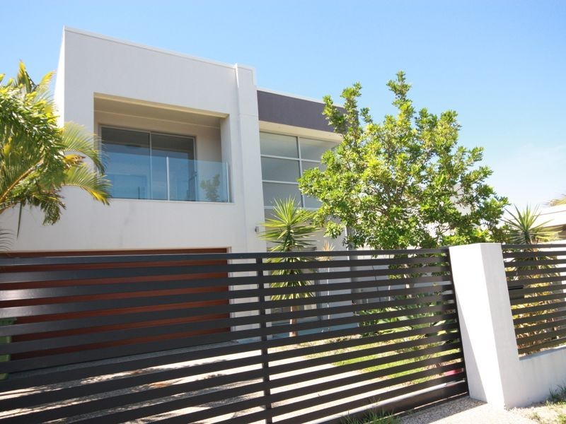 37 Coomera Crt, Helensvale QLD 4212