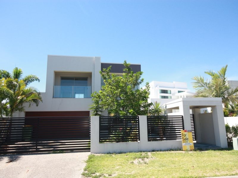 37 Coomera Crt, Helensvale QLD 4212