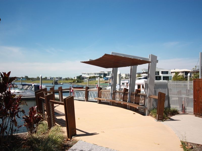 37 Coomera Crt, Helensvale QLD 4212