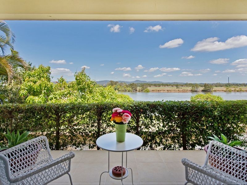 3129 Riverleigh Drive, Hope Island QLD 4212