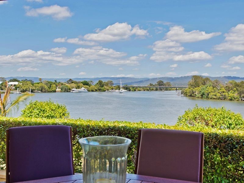 3129 Riverleigh Drive, Hope Island QLD 4212