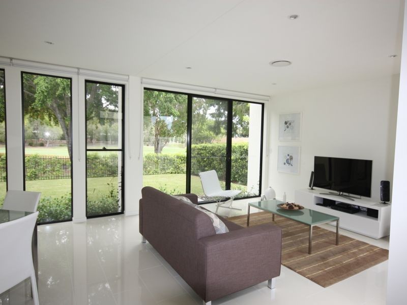 908 Medinah Avenue, Robina QLD 4226