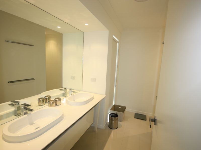 908 Medinah Avenue, Robina QLD 4226