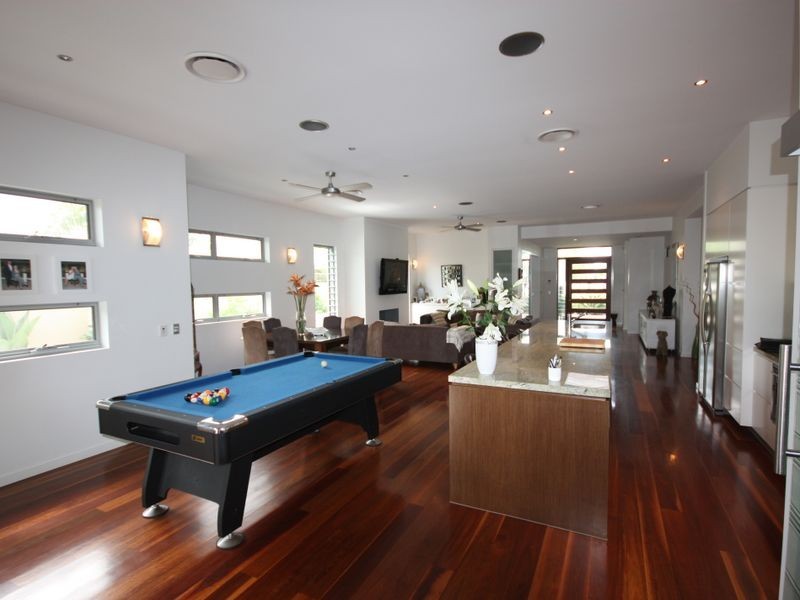 Hope Island QLD 4212