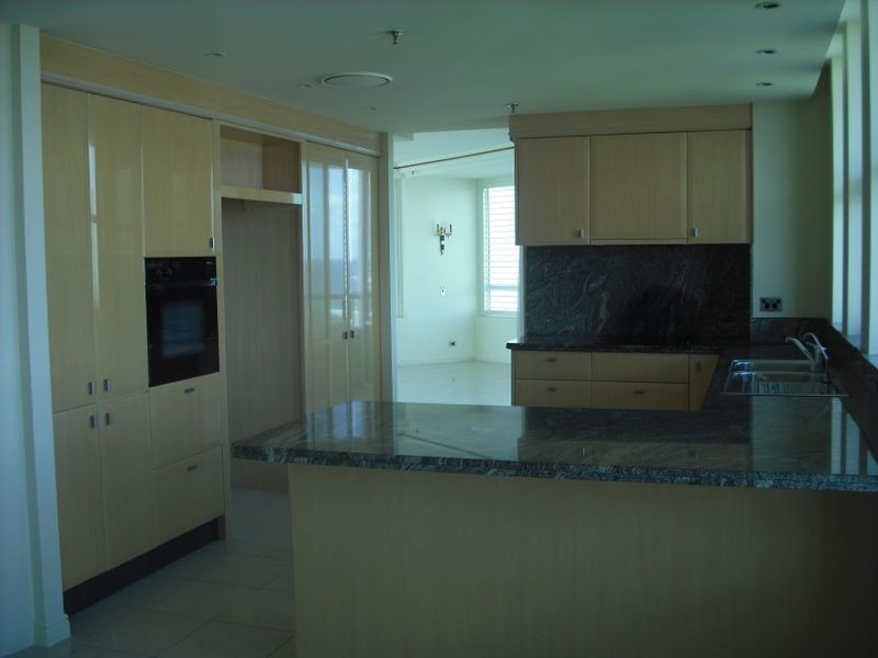Main Beach QLD 4217
