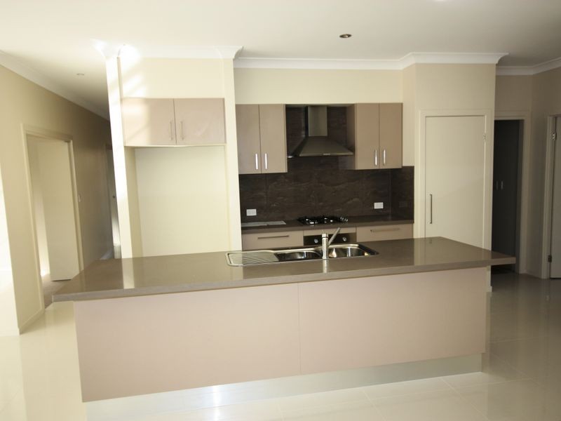 Hope Island QLD 4212