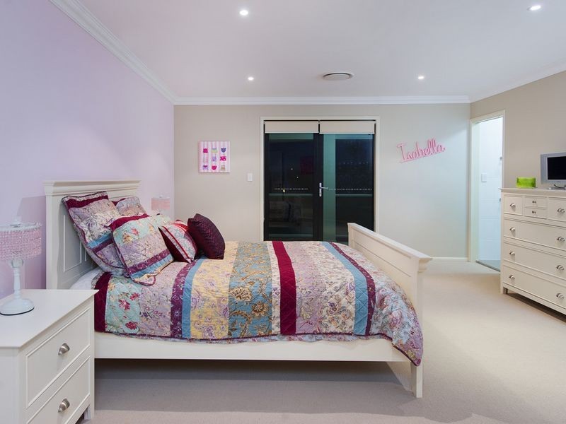 2638 Yanderra Close, Hope Island QLD 4212