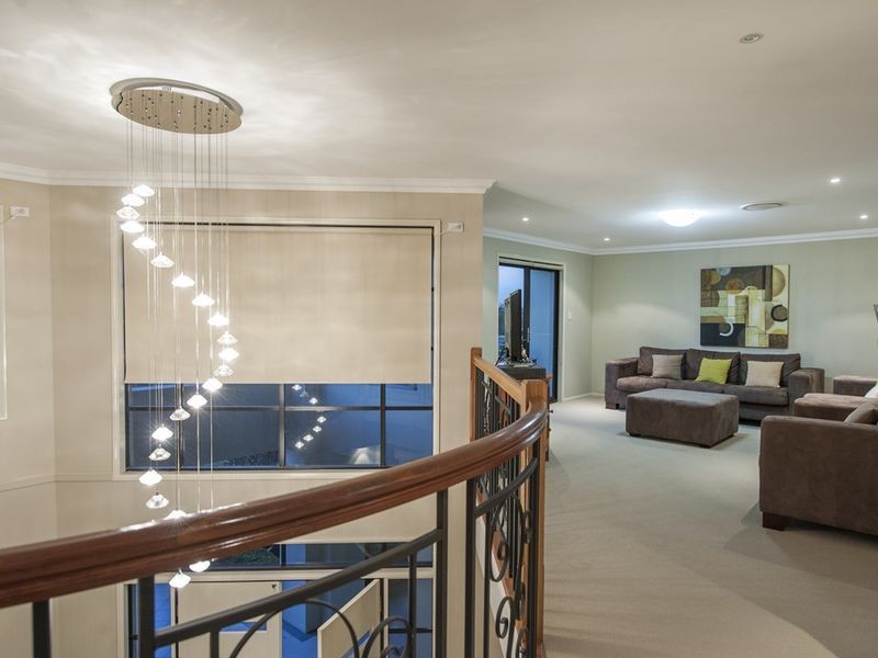 2638 Yanderra Close, Hope Island QLD 4212