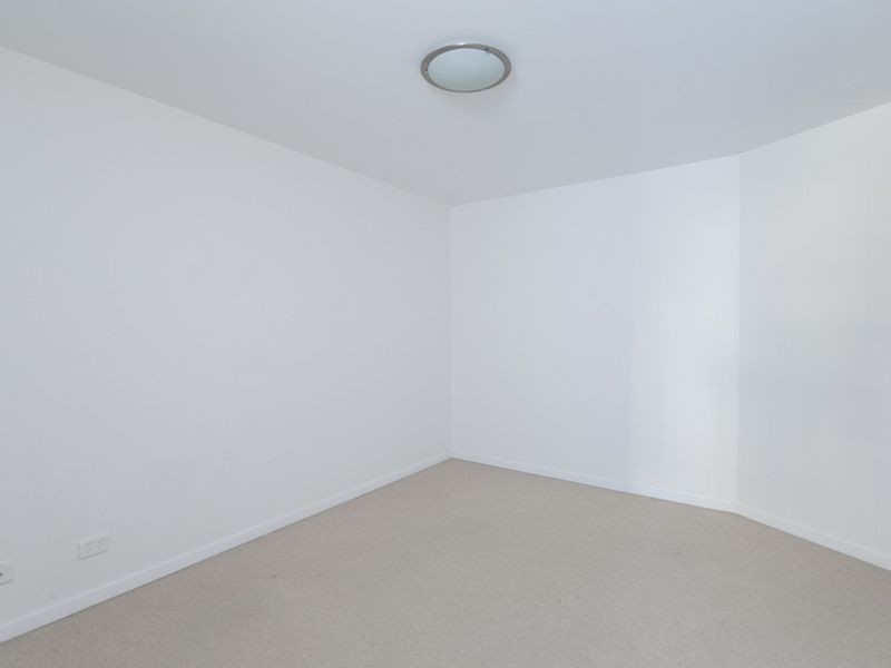 1209/2 Activa Way, Hope Island QLD 4212