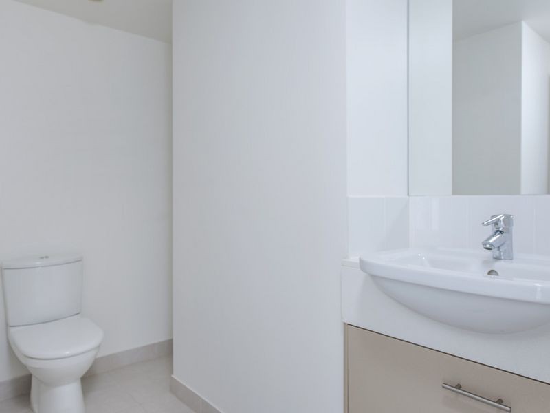 1209/2 Activa Way, Hope Island QLD 4212