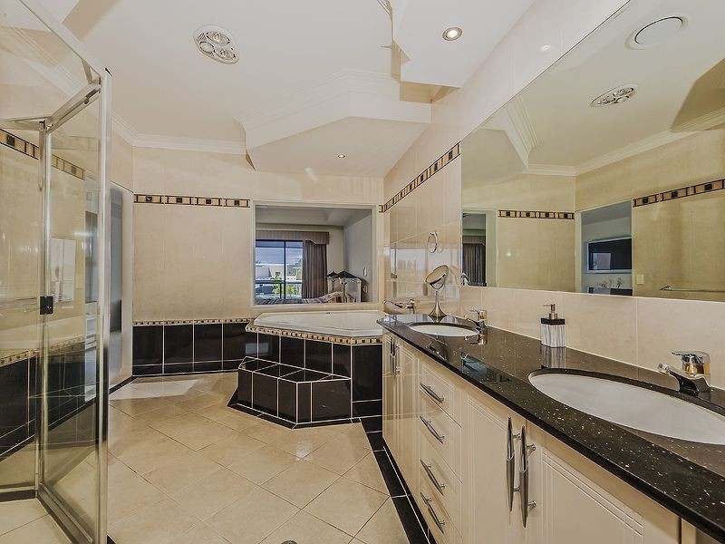 8046 The Parkway, Sanctuary Cove QLD 4212