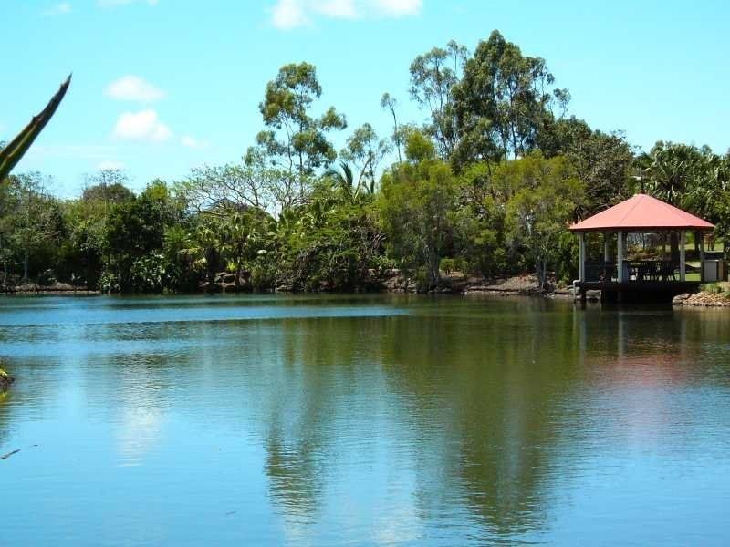 9 River Cove Drive, Hope Island QLD 4212
