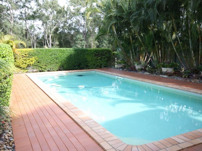 70 Rivertree Avenue, Helensvale QLD 4212