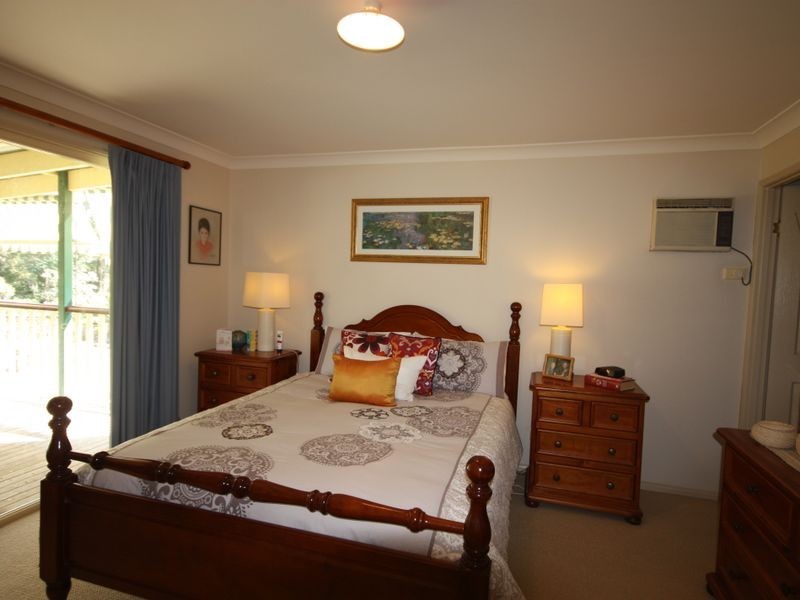 70 Rivertree Avenue, Helensvale QLD 4212