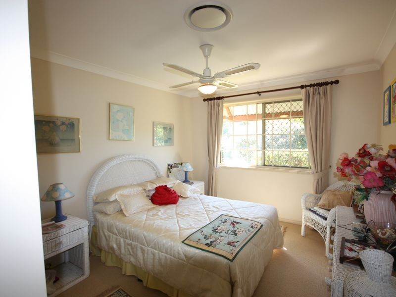 70 Rivertree Avenue, Helensvale QLD 4212