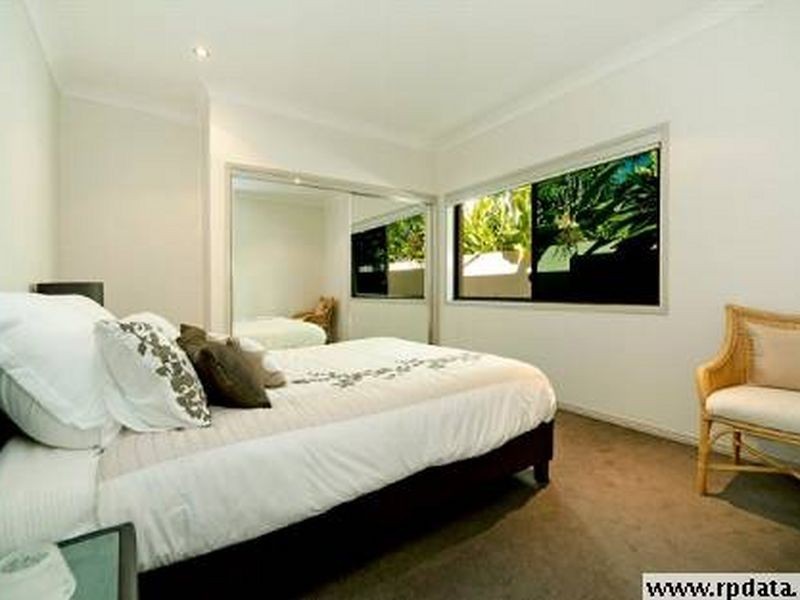 Hope Island QLD 4212