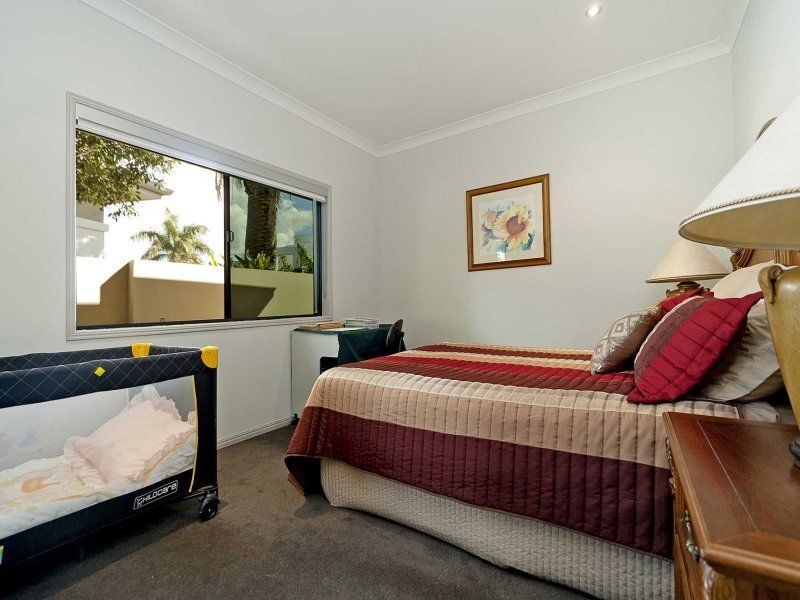 Hope Island QLD 4212