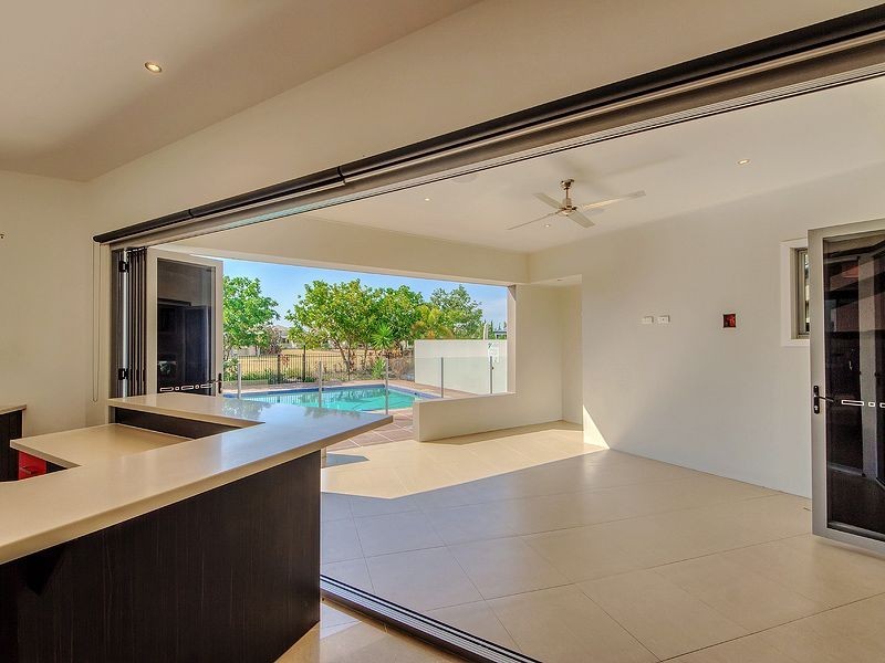 2526 Gracemere cct N, Hope Island QLD 4212