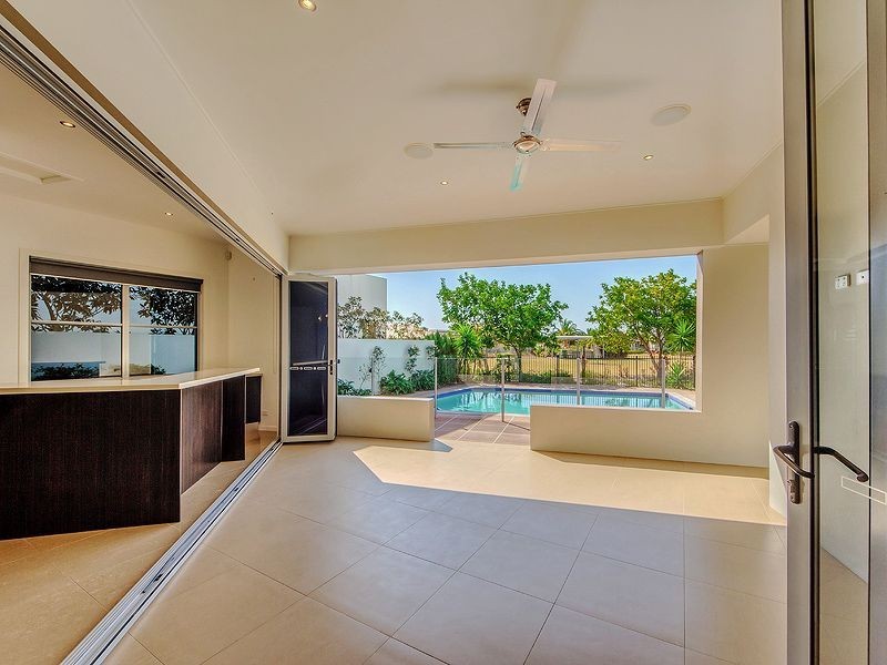 2526 Gracemere cct N, Hope Island QLD 4212