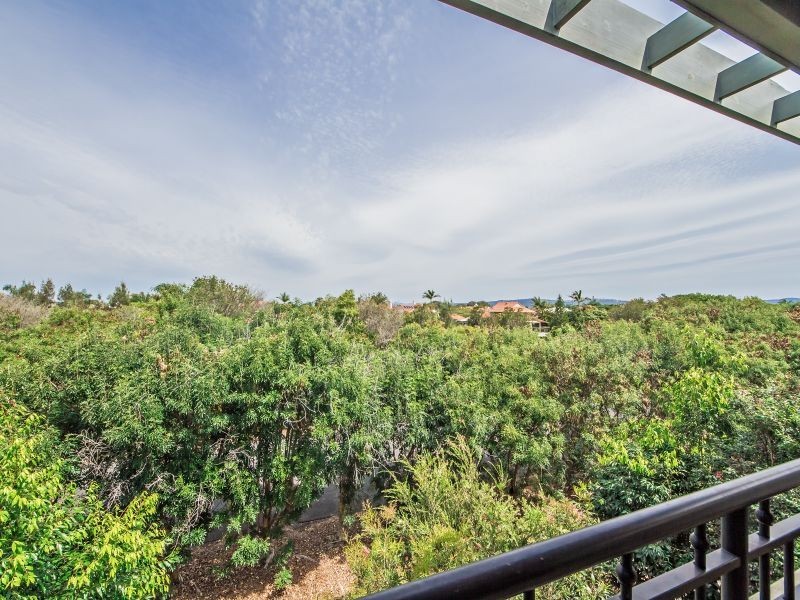 1049/1 The Cove crescent, Carrara QLD 4211