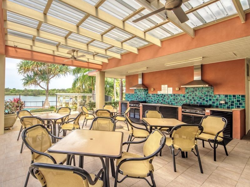 1049/1 The Cove crescent, Carrara QLD 4211