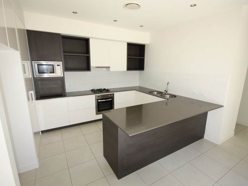 Hope Island QLD 4212