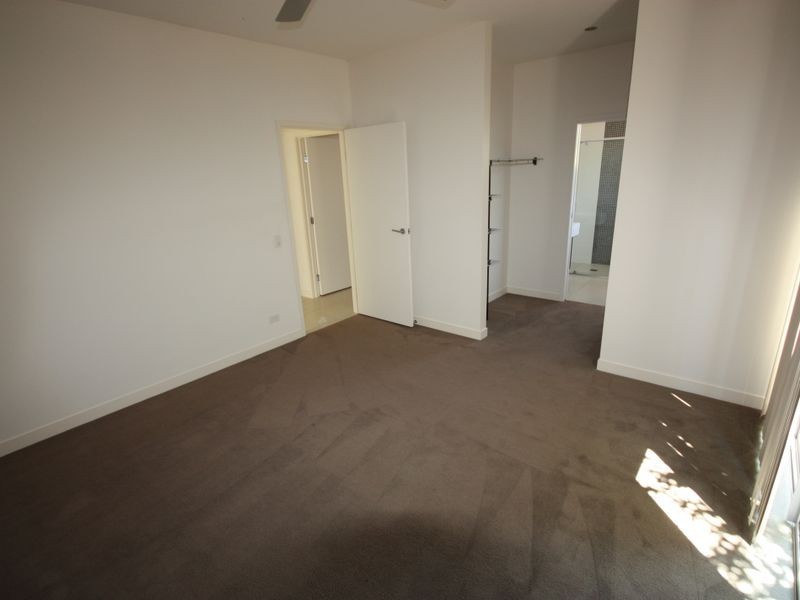 Hope Island QLD 4212