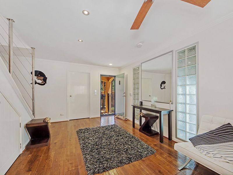 33 John Lund Drive, Hope Island QLD 4212