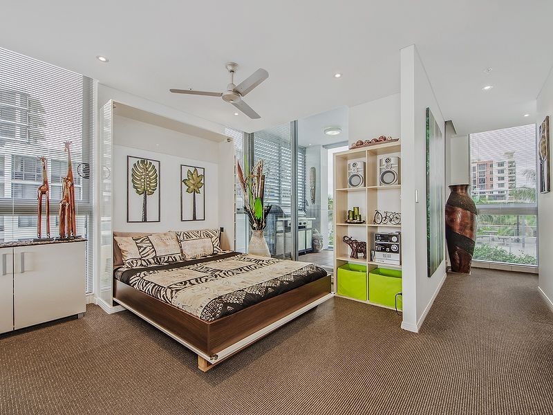 601/4 Como crescent, Southport QLD 4215