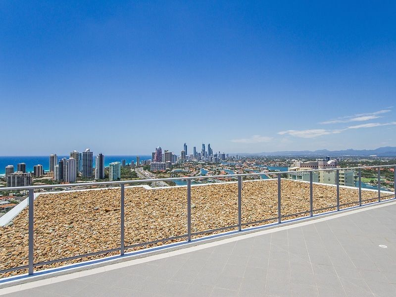 601/4 Como crescent, Southport QLD 4215