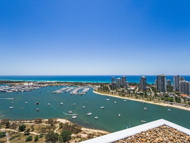 601/4 Como crescent, Southport QLD 4215