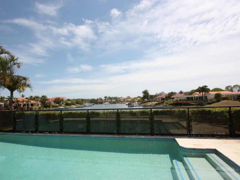 Hope Island QLD 4212