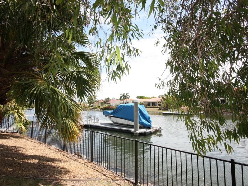 Hope Island QLD 4212