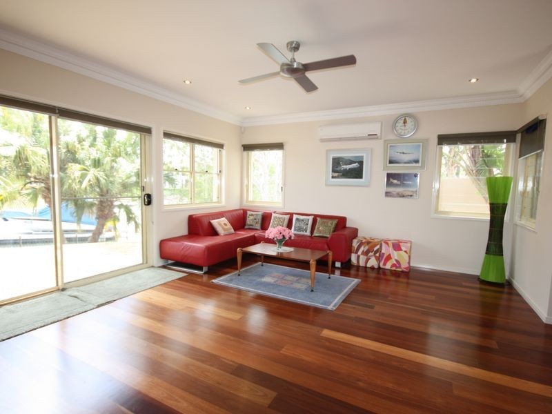 Hope Island QLD 4212