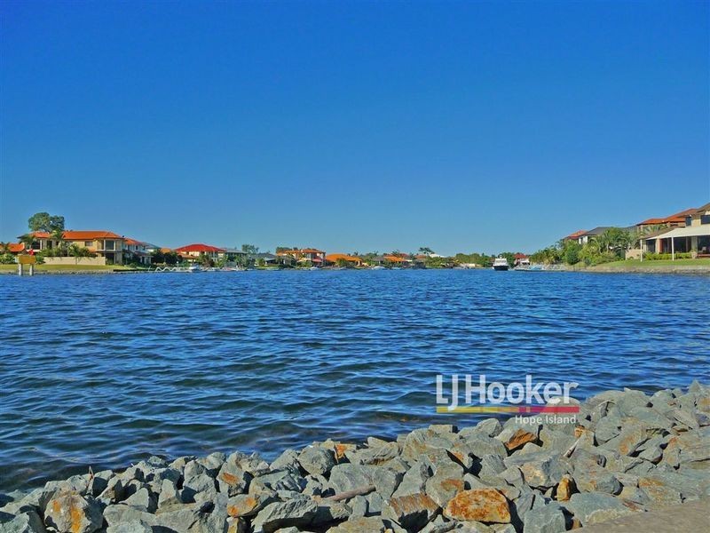 Hope Island QLD 4212