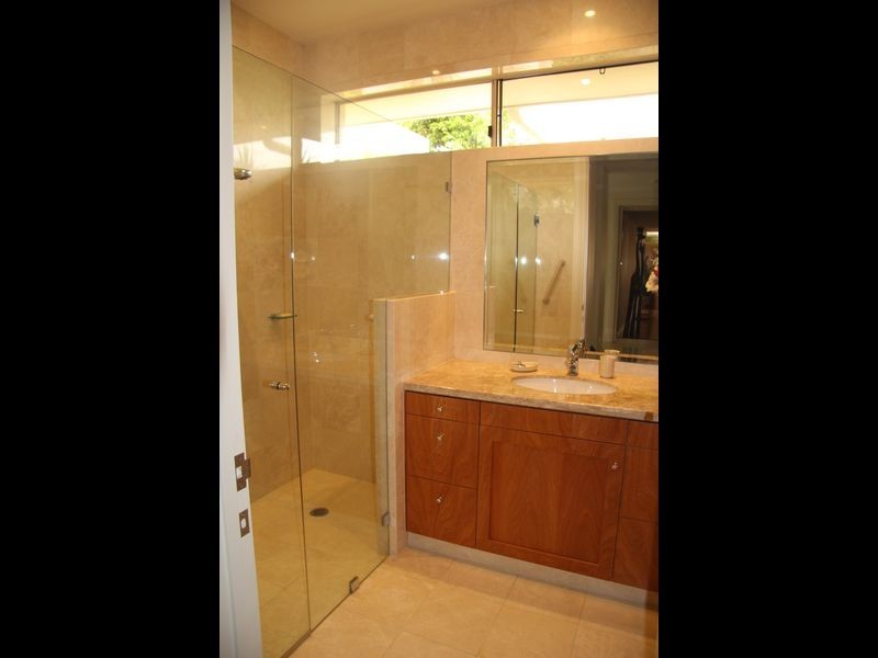 5118 Chalons Field East Ross street, Benowa QLD 4217