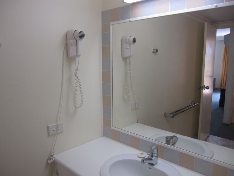 210/1 Paradise Island, Surfers Paradise QLD 4217