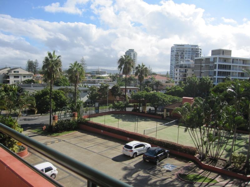 325/1 Paradise Island, Surfers Paradise QLD 4217