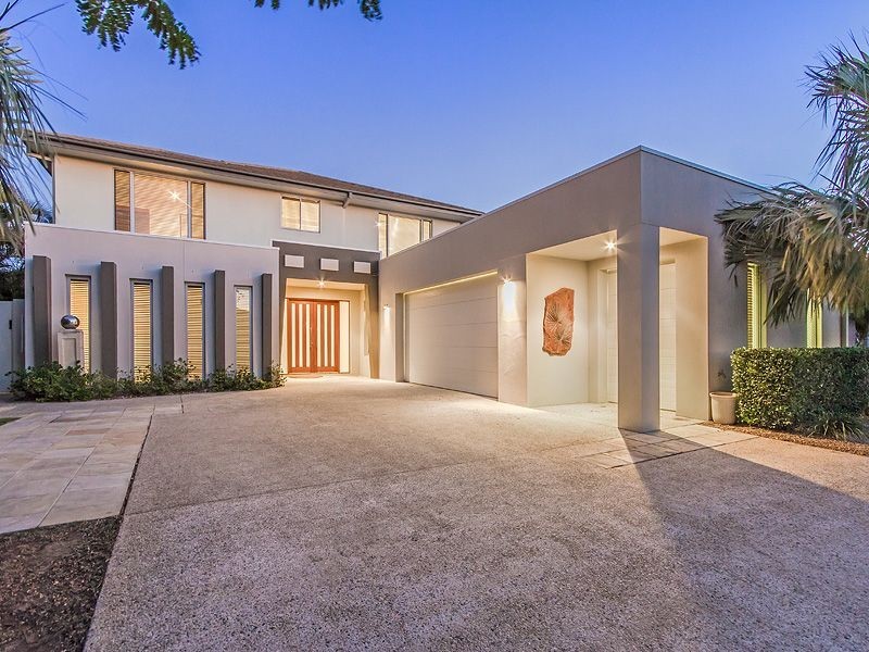 2302 Belmont Ct, Hope Island QLD 4212