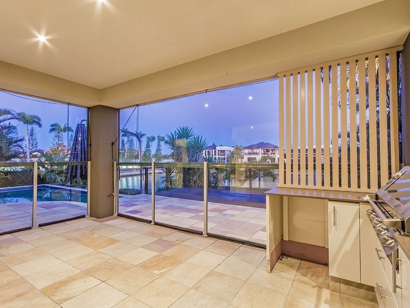 2302 Belmont Ct, Hope Island QLD 4212