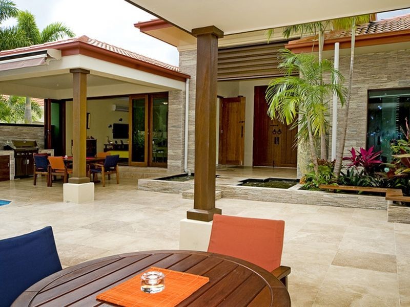 Hope Island QLD 4212