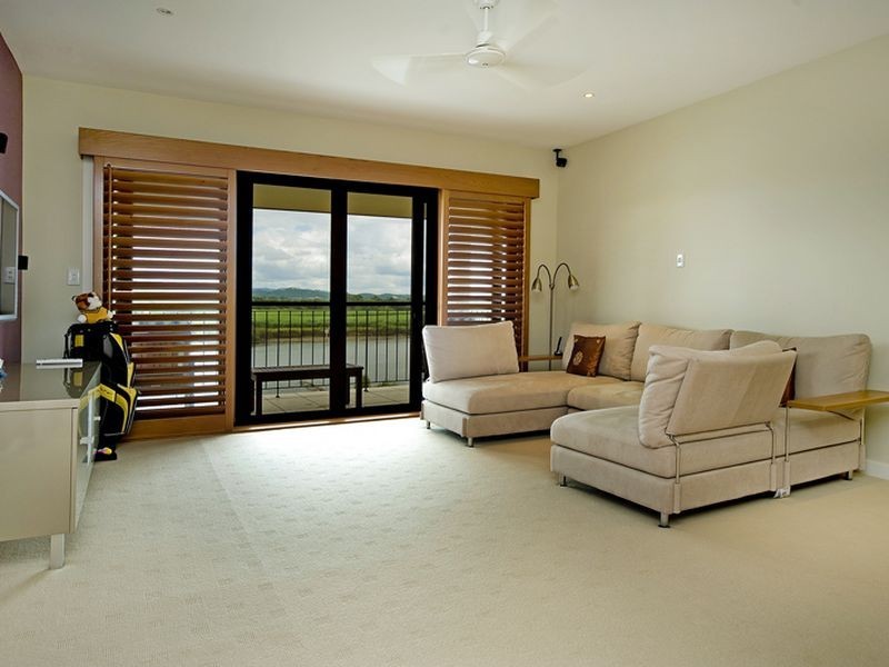 Hope Island QLD 4212