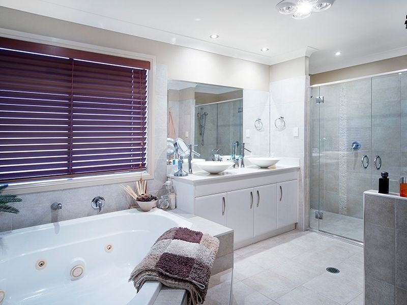 90 The Peninsula, Helensvale QLD 4212