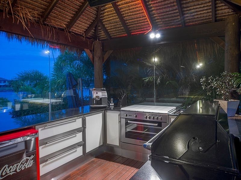 90 The Peninsula, Helensvale QLD 4212