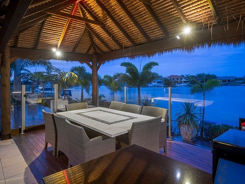 90 The Peninsula, Helensvale QLD 4212