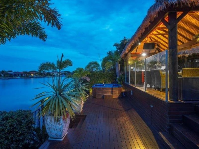 90 The Peninsula, Helensvale QLD 4212